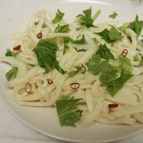 レンジで簡単！セロリ好きの　セロリうどん